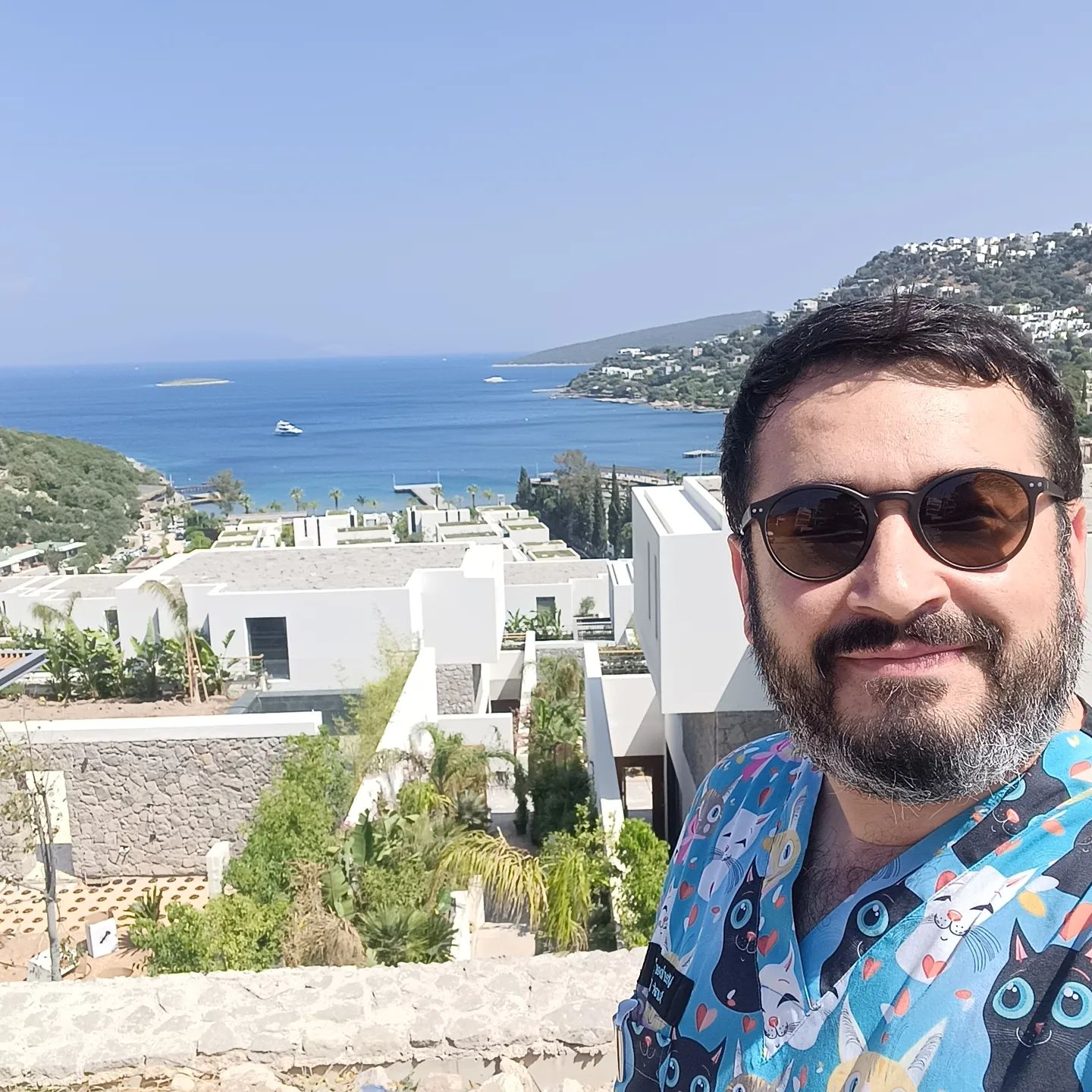 Yalıkavak Veteriner Patibazz Veteriner Kliniği Veteriner Hekim Burak Kayar